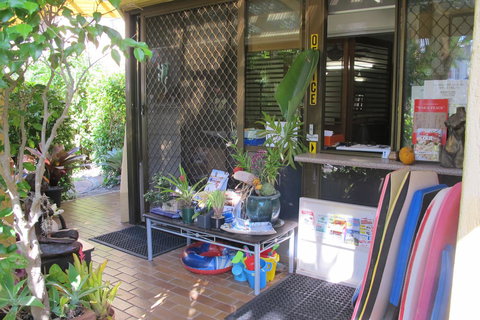 Grangewood Court Apartments - Holiday Sunshine Coast 16