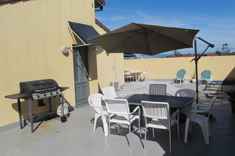 Grangewood Court Apartments - Holiday Sunshine Coast 33