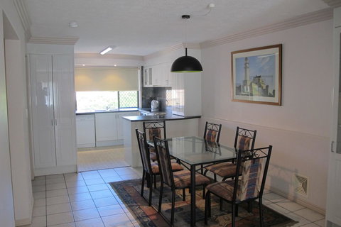 Grangewood Court Apartments - Holiday Sunshine Coast 23