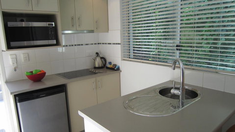 Waterview Airlie Beach - Sunshine Coast Tourism 19