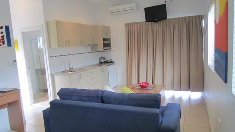 Waterview Airlie Beach - Sunshine Coast Tourism 27