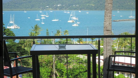 Waterview Airlie Beach - Sunshine Coast Tourism 0