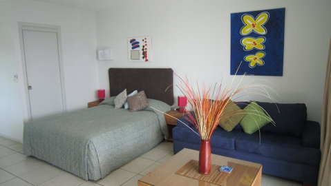 Waterview Airlie Beach - Sunshine Coast Tourism 4