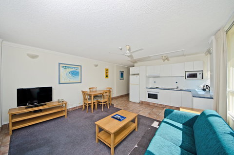 Chateau Beachside Resort - Sunshine Coast Tourism 24