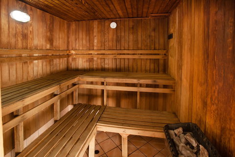 Chateau Beachside Resort - Sunshine Coast Tourism 9