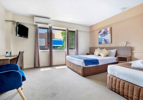 The Metropolitan Spring Hill - Sunshine Coast Tourism 16