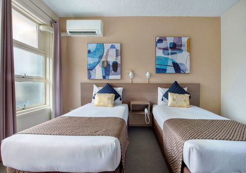 The Metropolitan Spring Hill - Sunshine Coast Tourism 18