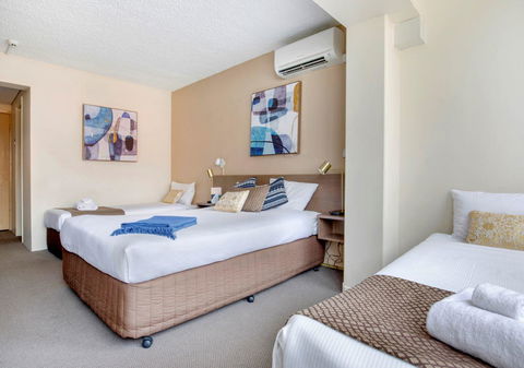 The Metropolitan Spring Hill - Sunshine Coast Tourism 15