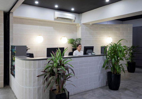 The Metropolitan Spring Hill - Sunshine Coast Tourism 4