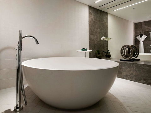 Sofitel Brisbane Central - Holiday Sunshine Coast 34