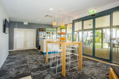 Mantra Hervey Bay - Sunshine Coast Tourism 7