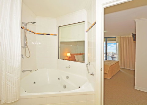 Mantra Hervey Bay - Sunshine Coast Tourism 24