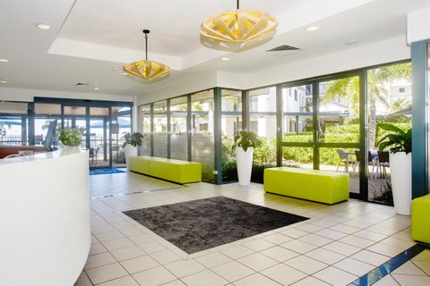 Mantra Hervey Bay - Sunshine Coast Tourism 5