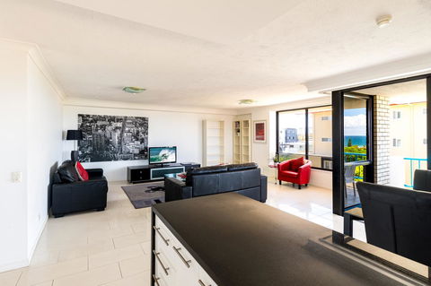 Burgess @ Kings Beach Apartments - Sunshine Coast Tourism 10