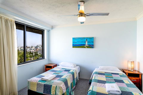 Burgess @ Kings Beach Apartments - Sunshine Coast Tourism 29