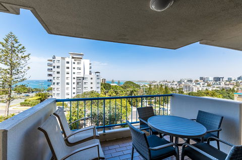 Burgess @ Kings Beach Apartments - Sunshine Coast Tourism 30