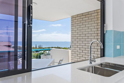Burgess @ Kings Beach Apartments - Sunshine Coast Tourism 44