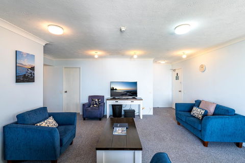 Burgess @ Kings Beach Apartments - Sunshine Coast Tourism 31