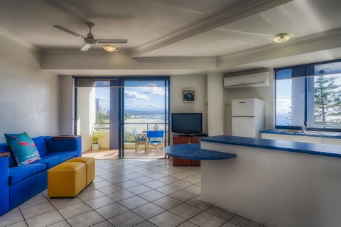 Komune Resort And Beach Club Greenmount Beach - Sunshine Coast Tourism 26