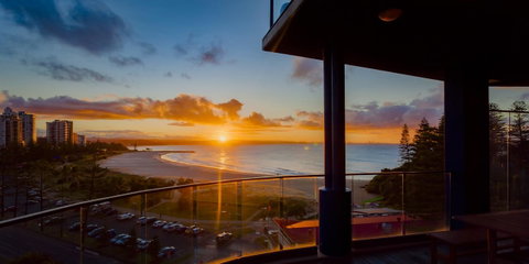 Komune Resort And Beach Club Greenmount Beach - Sunshine Coast Tourism 10