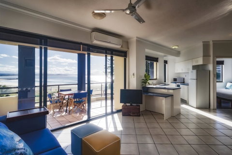 Komune Resort And Beach Club Greenmount Beach - Sunshine Coast Tourism 31
