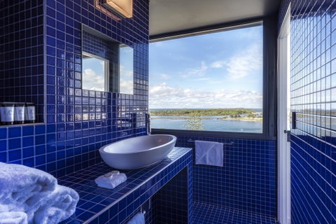 Komune Resort And Beach Club Greenmount Beach - Sunshine Coast Tourism 14