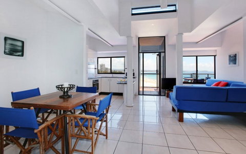 Komune Resort And Beach Club Greenmount Beach - Sunshine Coast Tourism 12