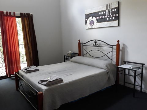 Speewah Country Tavern - Sunshine Coast Tourism 25