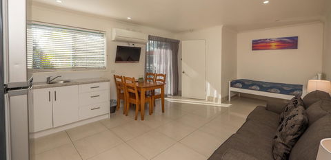 Bilinga Beach Motel - Sunshine Coast Tourism 37
