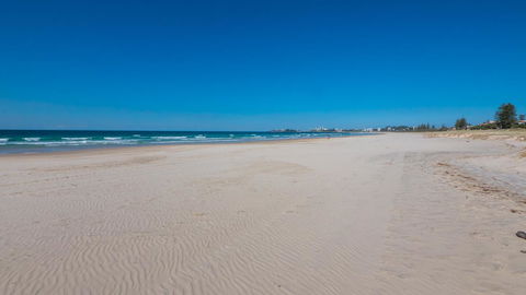 Bilinga Beach Motel - Sunshine Coast Tourism 22