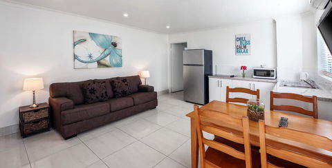 Bilinga Beach Motel - Sunshine Coast Tourism 35