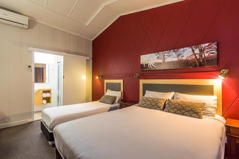 Downs Motel - Holiday Sunshine Coast 14