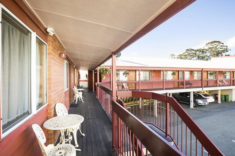 Downs Motel - Holiday Sunshine Coast 13