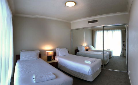 Private 2 Bedroom Apartment @ Chevron Towers - Sunshine Coast Tourism 7