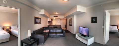 Private 2 Bedroom Apartment @ Chevron Towers - Sunshine Coast Tourism 1