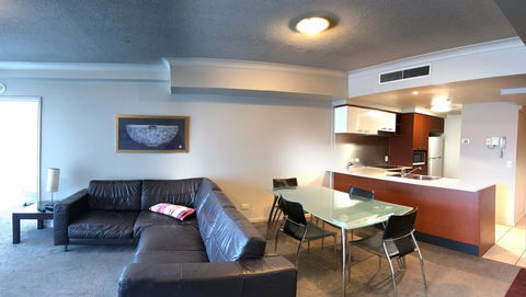 Private 2 Bedroom Apartment @ Chevron Towers - Sunshine Coast Tourism 2