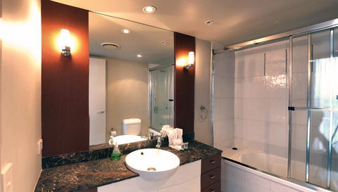 Private 2 Bedroom Apartment @ Chevron Towers - Sunshine Coast Tourism 9