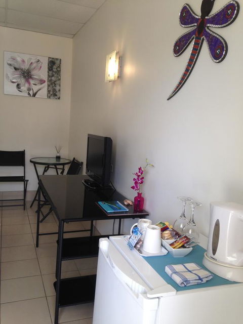 Black Marlin Motel - Sunshine Coast Tourism 9