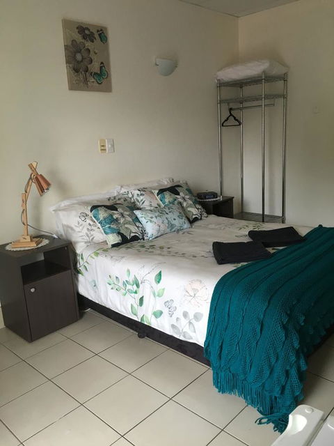 Black Marlin Motel - Sunshine Coast Tourism 18