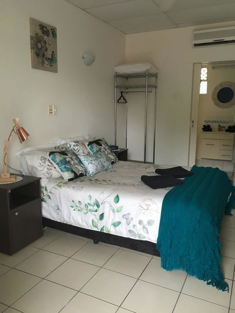 Black Marlin Motel - Sunshine Coast Tourism 11