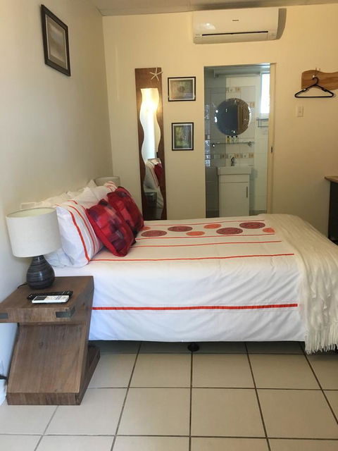 Black Marlin Motel - Sunshine Coast Tourism 15