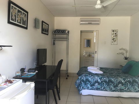 Black Marlin Motel - Sunshine Coast Tourism 22