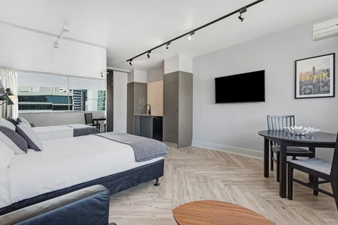 Ridge Apartment Hotel - Sunshine Coast Tourism 32