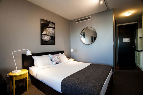 Ridge Apartment Hotel - Sunshine Coast Tourism 38