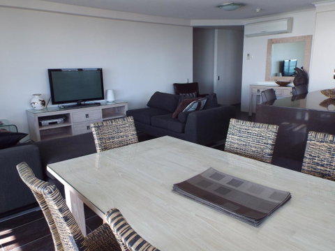 Northwind Beachfront Apartments - Sunshine Coast Tourism 13