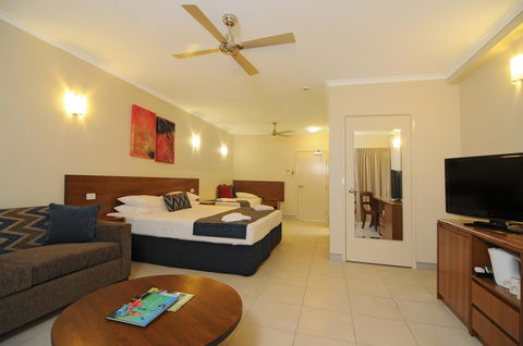 Cairns Queenslander Hotel & Apartments - Sunshine Coast Tourism 6