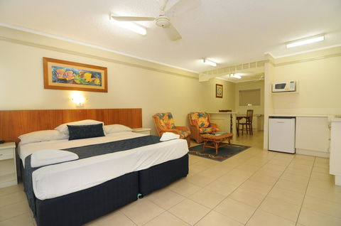 Cairns Queenslander Hotel & Apartments - Sunshine Coast Tourism 22