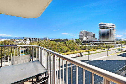 Broadbeach Travel Inn Apartments - Sunshine Coast Tourism 20