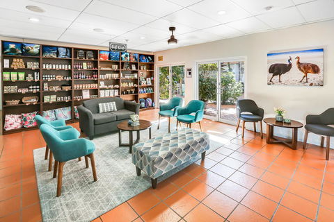 Coral Tree Inn - Sunshine Coast Tourism 29