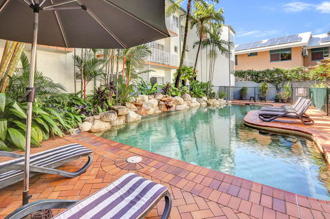 Coral Tree Inn - Sunshine Coast Tourism 2